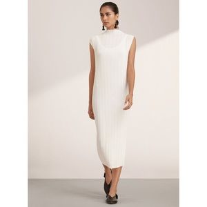 ARITZIA Babaton Black Pleated Midi “TJ” Dress